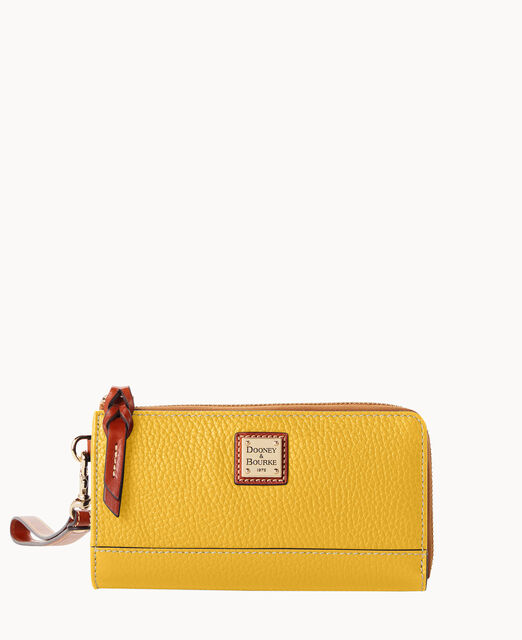 Pebble Grain Folded Zip Wristlet