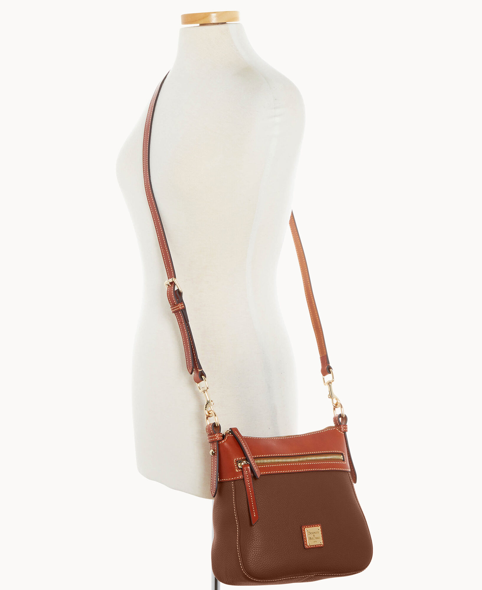 Dooney and bourke pebble best sale grain crossbody